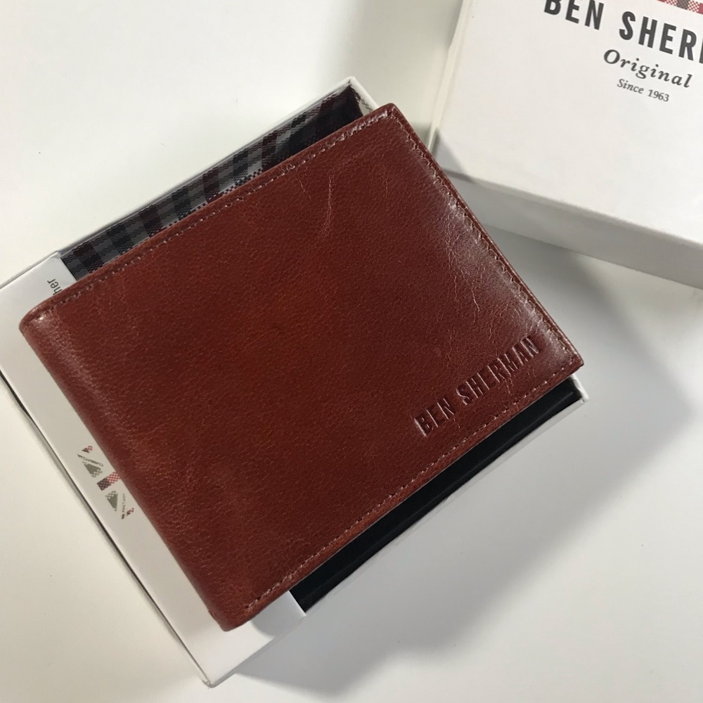 BEN SHERMAN cognac bifold leather wallet